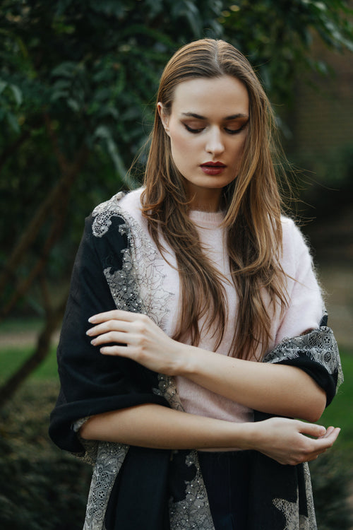 Lace and Tie-Dye Scarf in Black-White