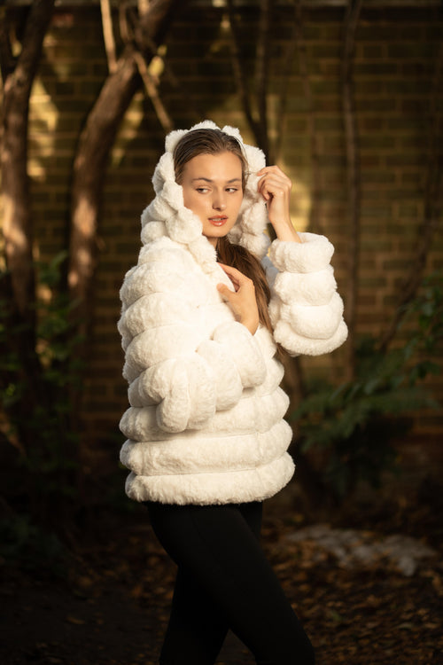 Faux Fur Puffed Silhouette Jacket in White